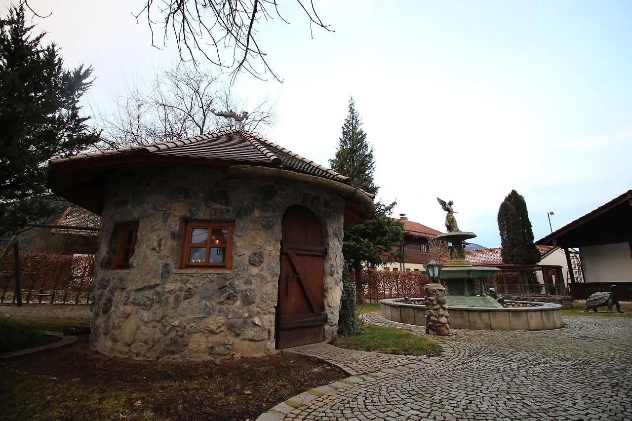 Erlebnislandgasthof Hotel Neiderhell Kleinholzhausen 3*,